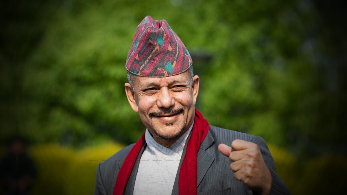 एमालेले केशव स्थापितलाई केन्द्रीय कमिटीबाट हटायो